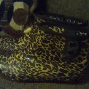 NWT Capelli Leopard Print Ankle Rain Boots With Button Snap Closure